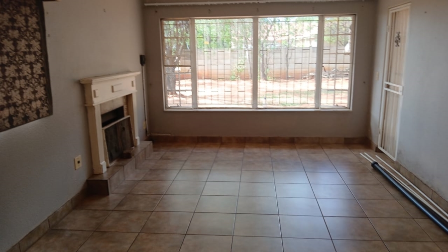 To Let 3 Bedroom Property for Rent in Stilfontein North West